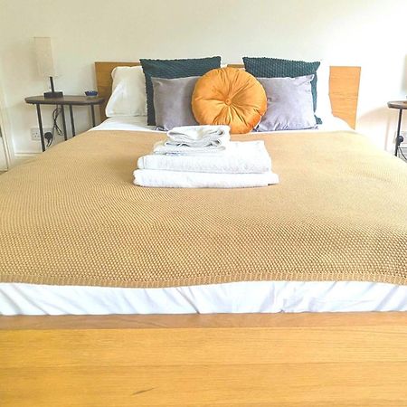 Modern 3 Bed Home - Solihull Centre Екстер'єр фото